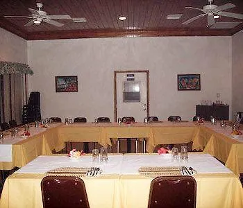 Hotel Surfers Manor Gregory Town